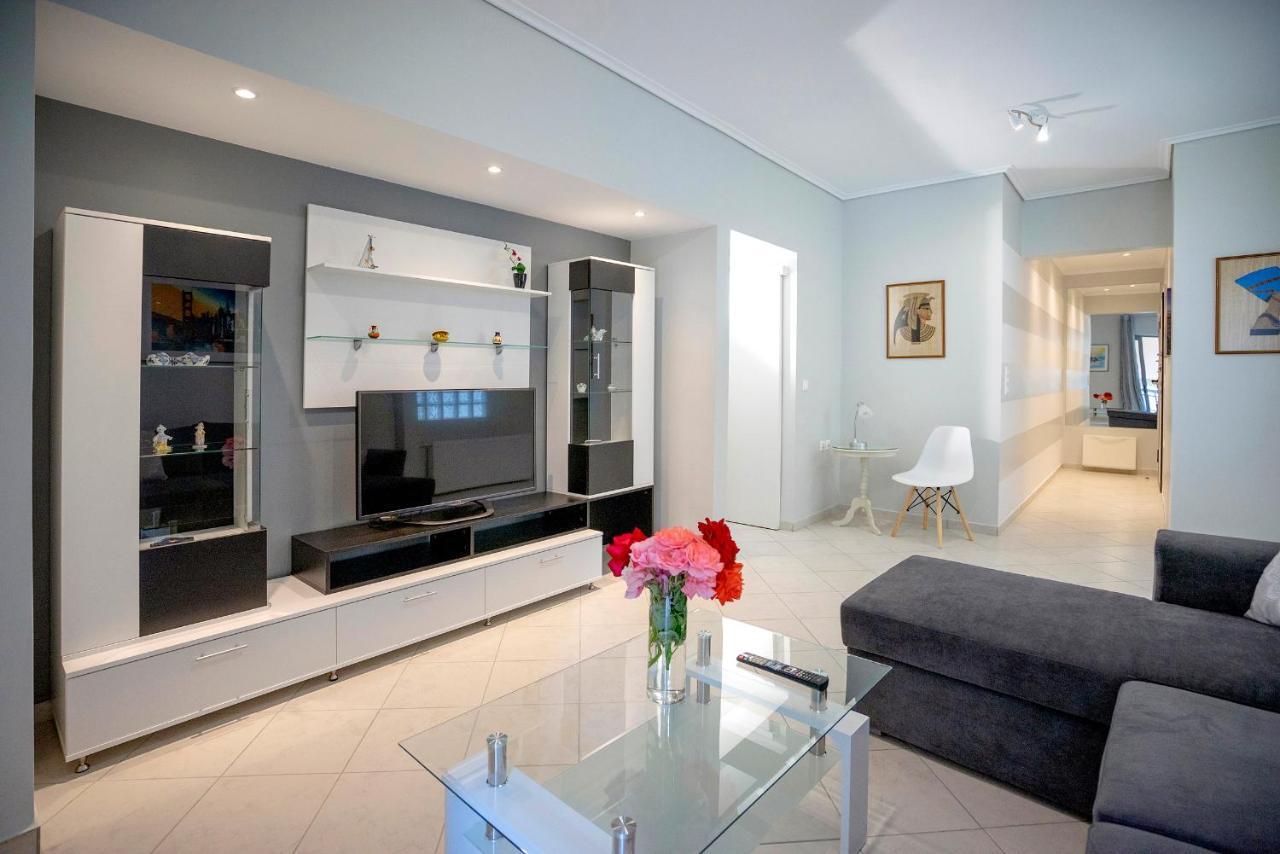 Leo's Apartment